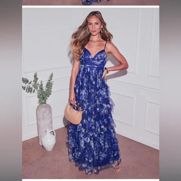 Vici Navy Floral Maxi Dress
Seaside Affair Tiered Maxi Dress - Picture 3 of 3